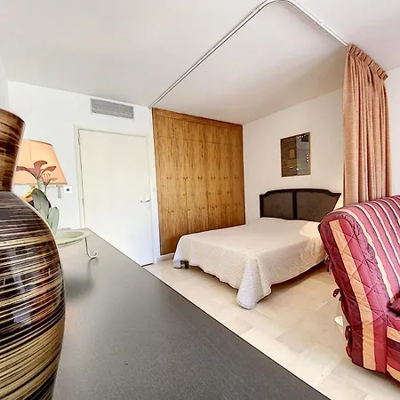 Gray D'albion Bon500 Apartment