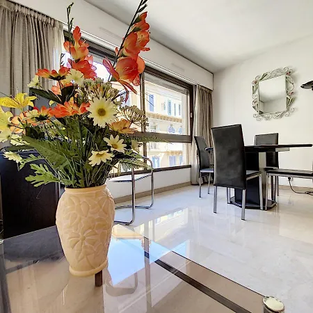 Gray D'albion Bon500 Apartment